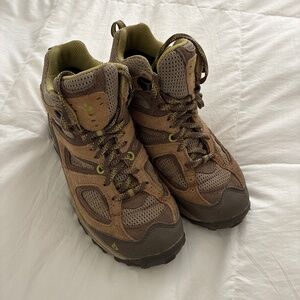 Vasque Women’s Hiking Boots